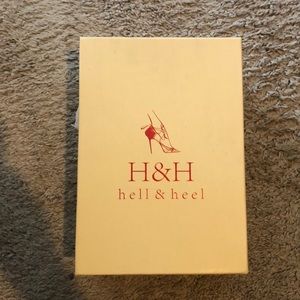 Transparent black base heel